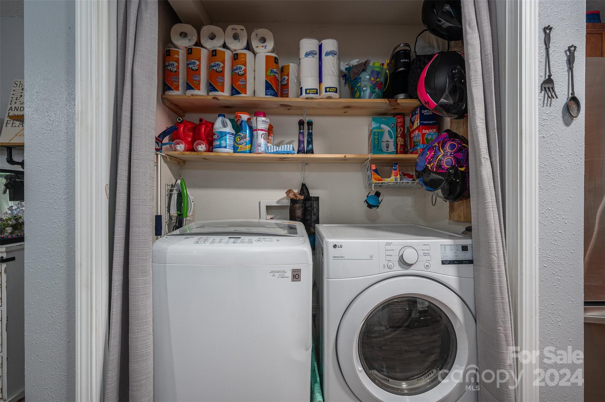 1245 Blackwood Street Property Photo 17