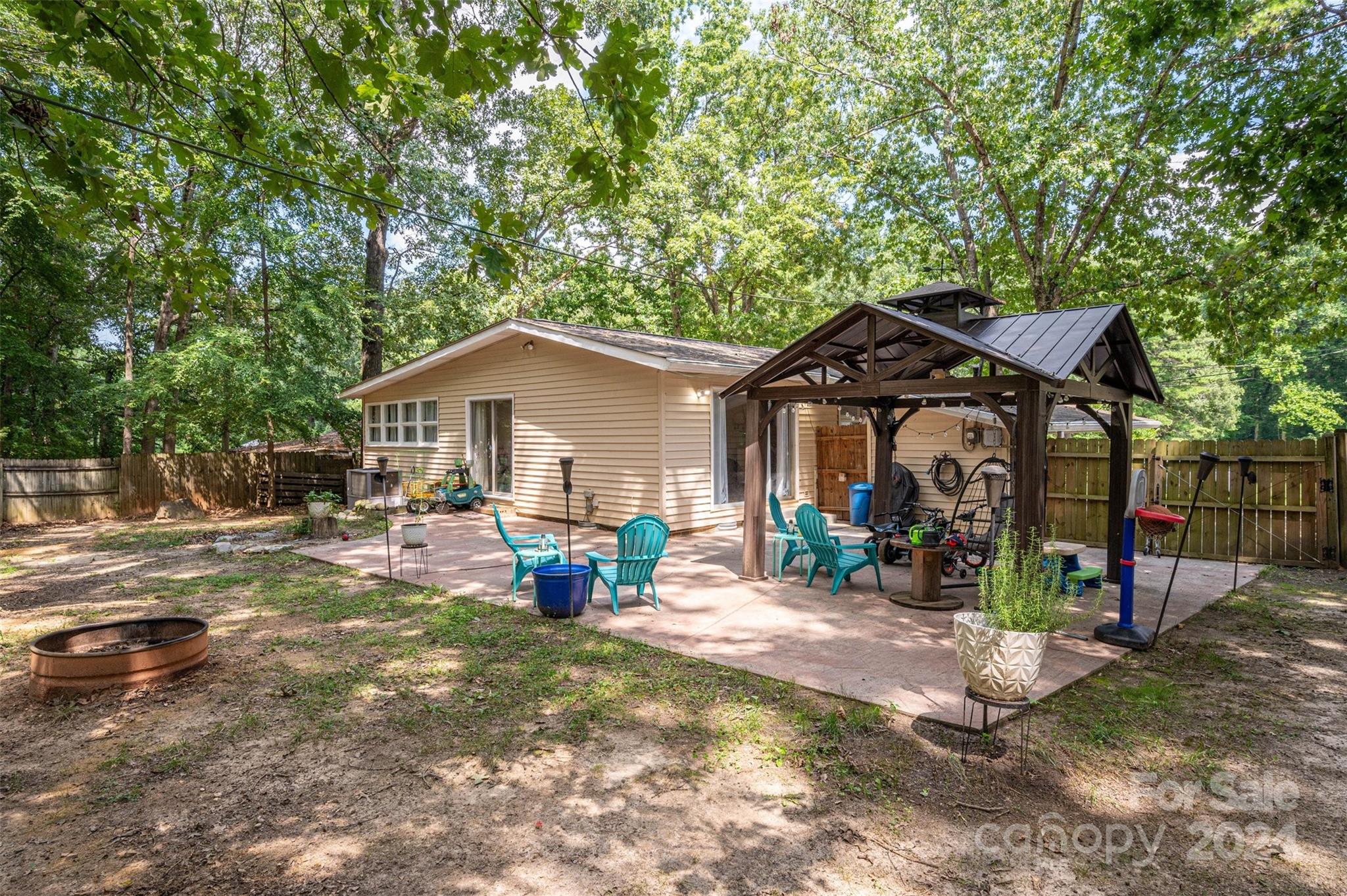 1245 Blackwood Street Property Photo 22