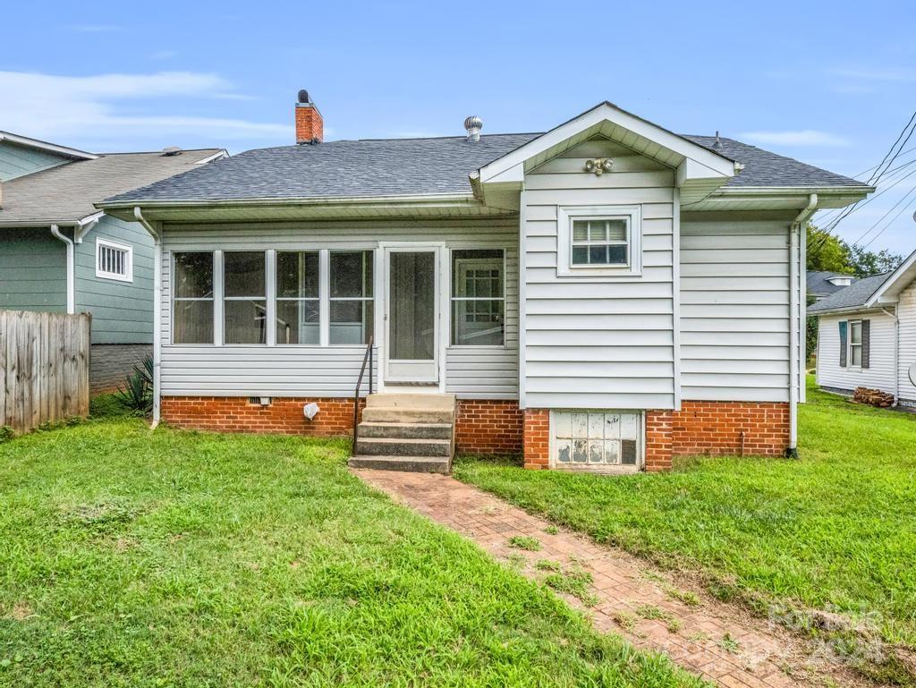 203 Court Street Property Photo 2