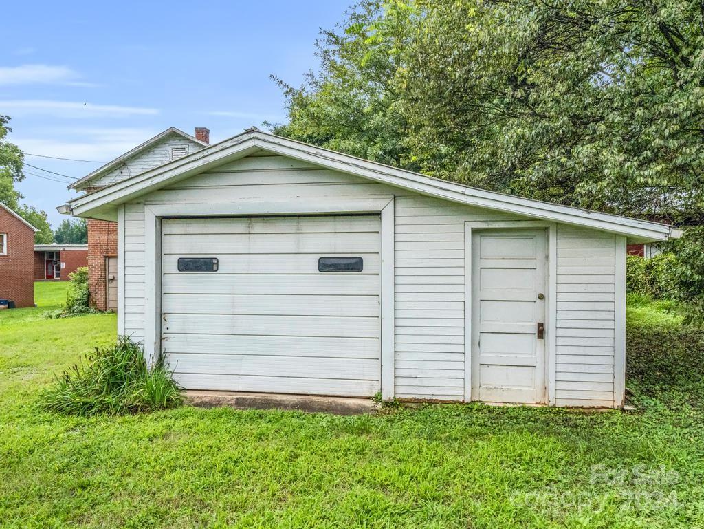 203 Court Street Property Photo 3