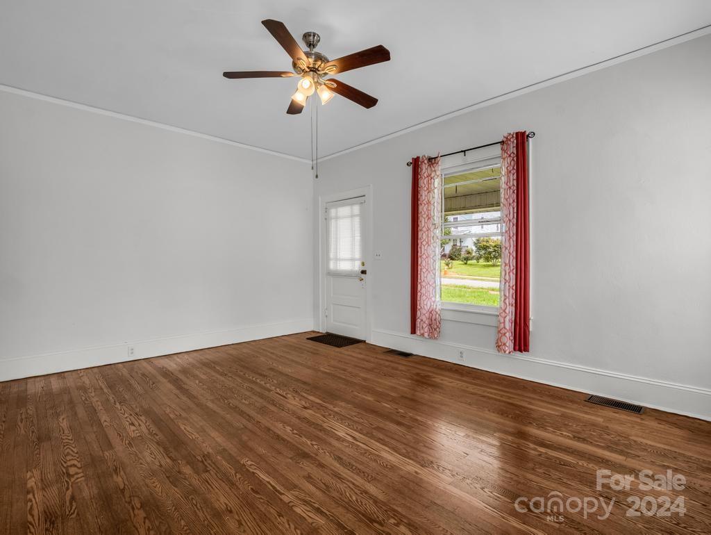 203 Court Street Property Photo 6