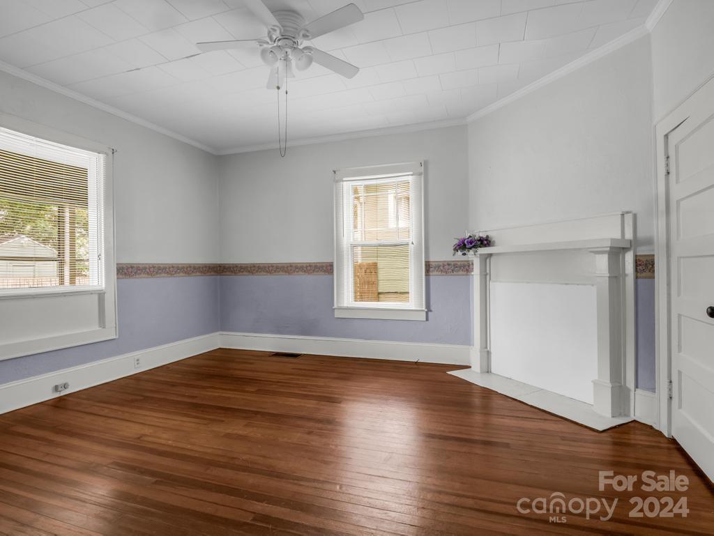 203 Court Street Property Photo 14