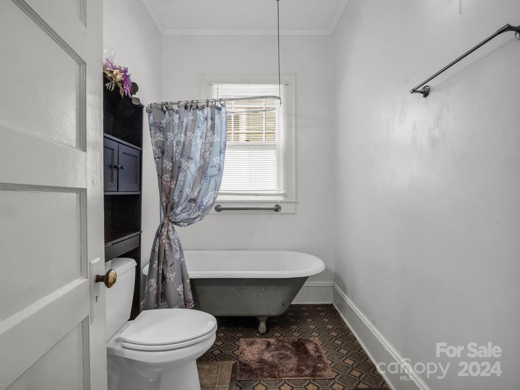 203 Court Street Property Photo 18