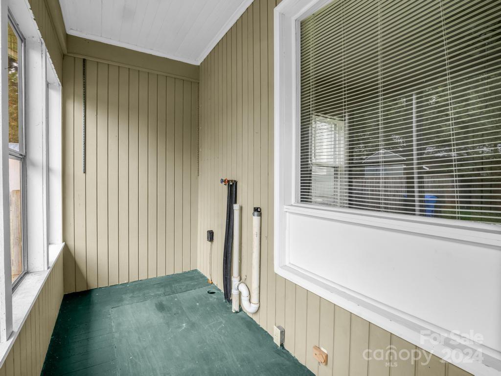203 Court Street Property Photo 21