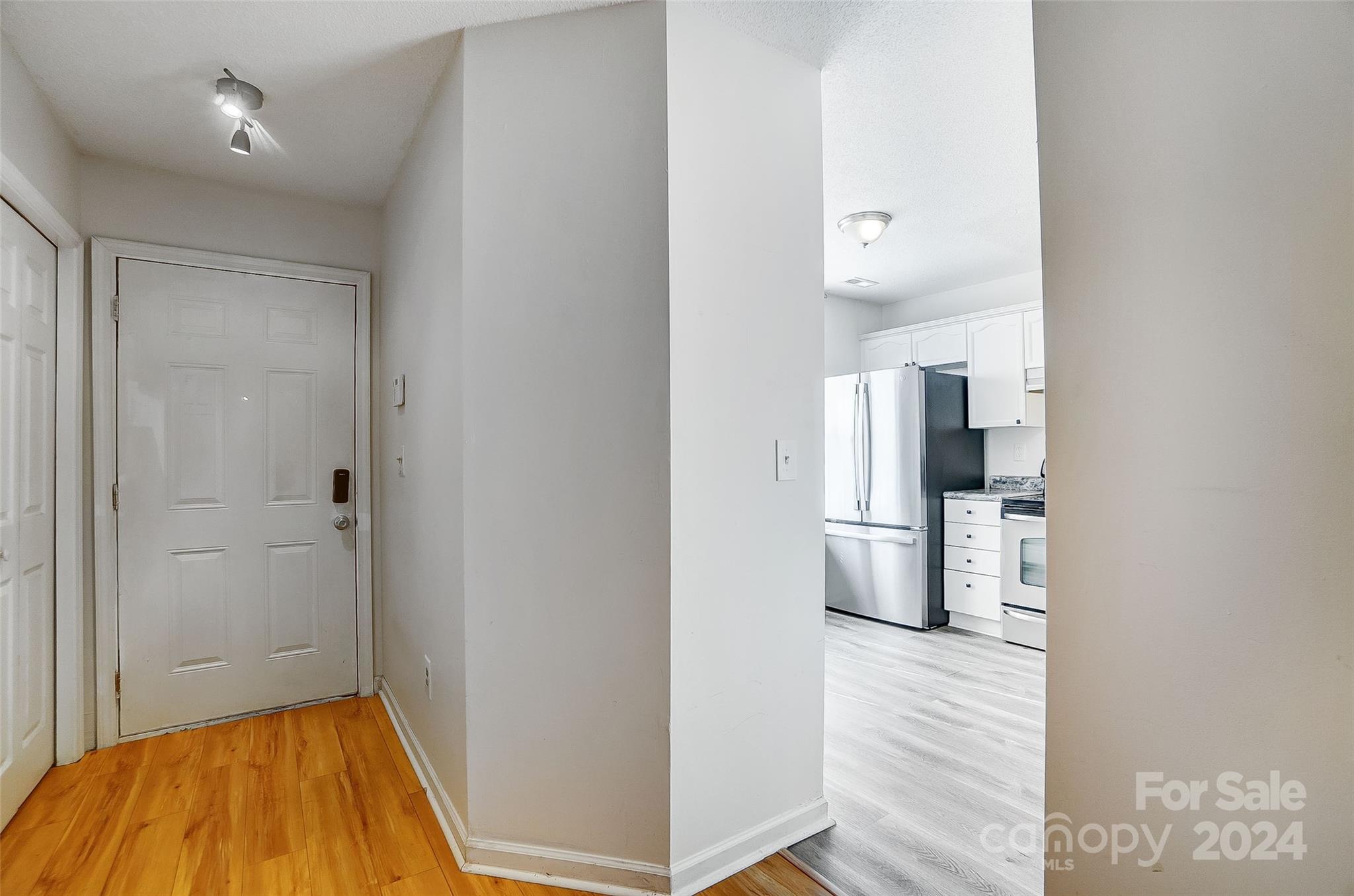 2876 Hosta Drive Property Photo 3