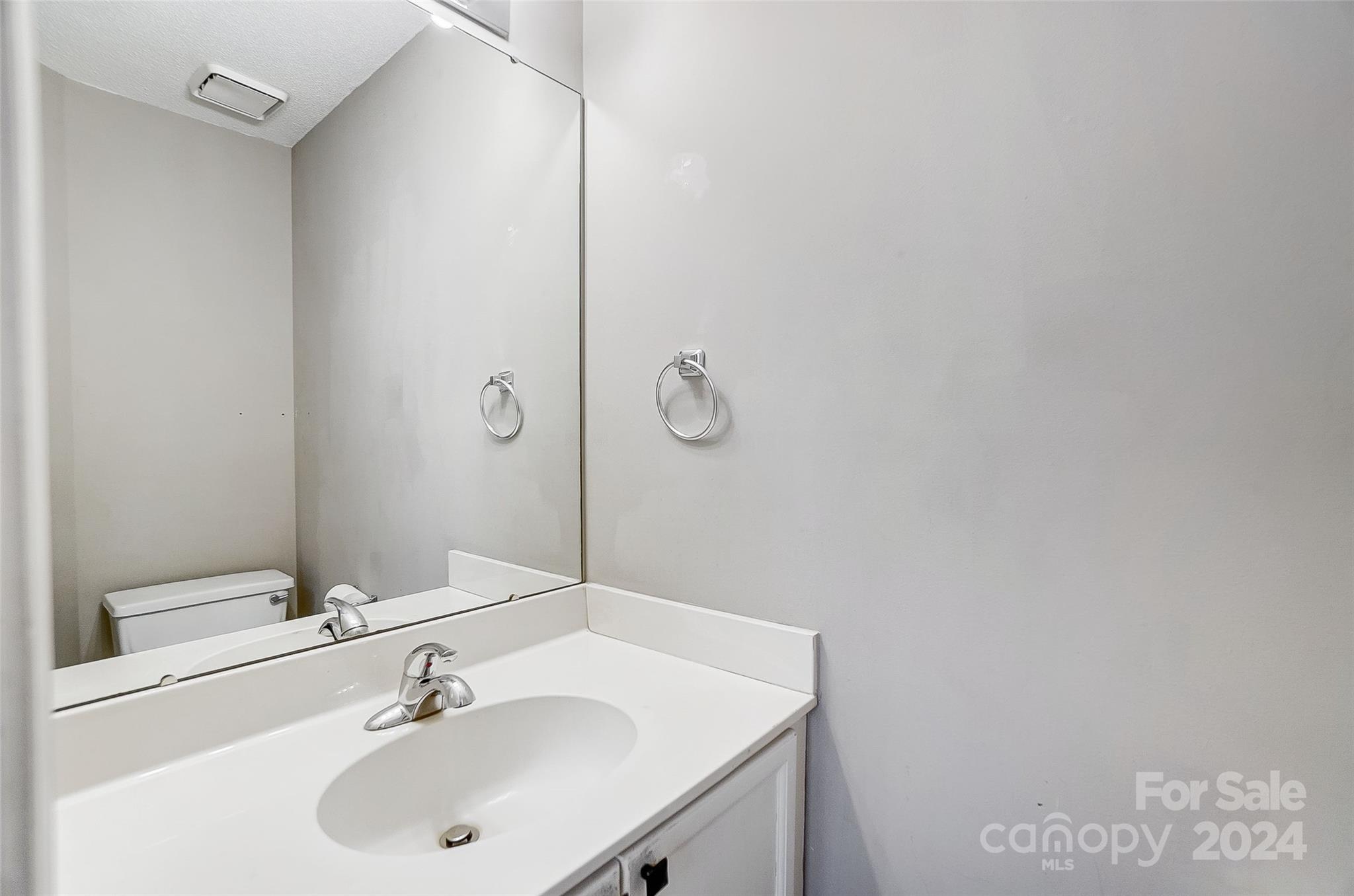 2876 Hosta Drive Property Photo 18