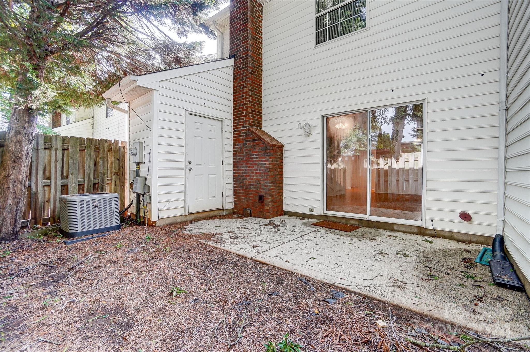 2876 Hosta Drive Property Photo 37