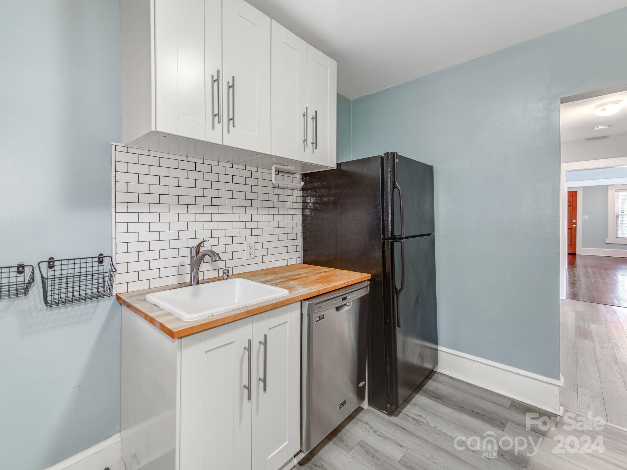 1501 Cleveland Avenue B Property Photo 16