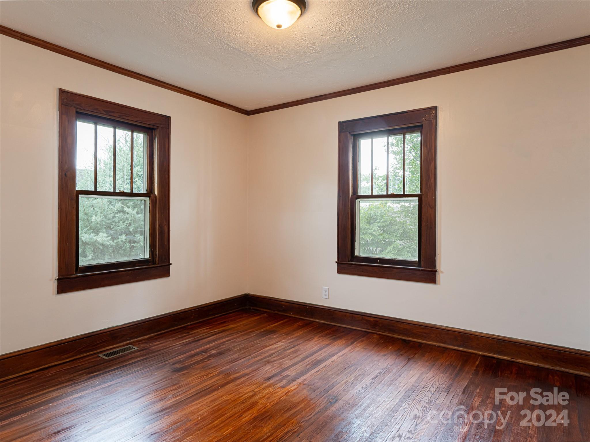 142 N Bear Creek Road Property Photo 26