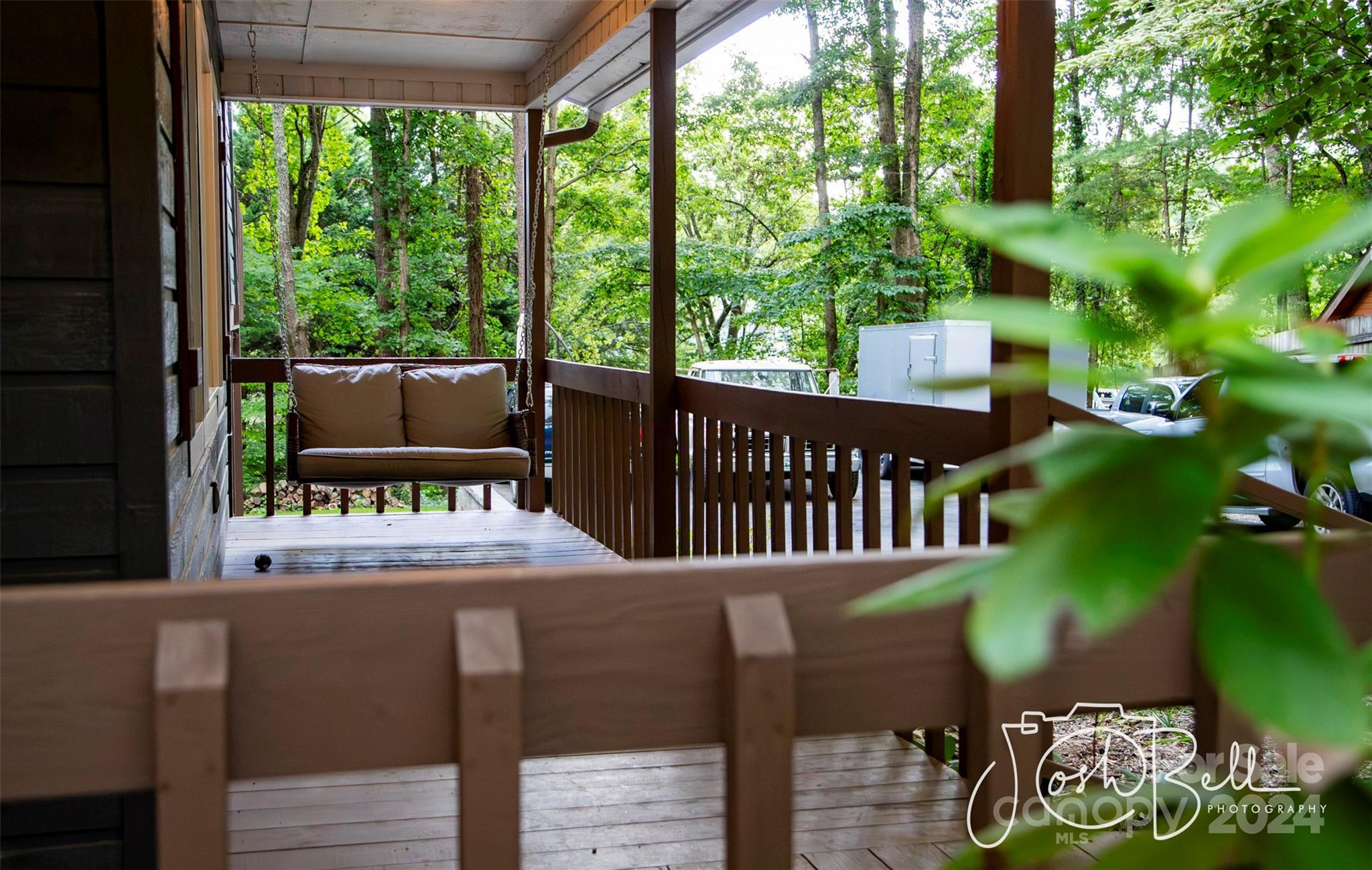 6 Raintree Lane Property Photo 7
