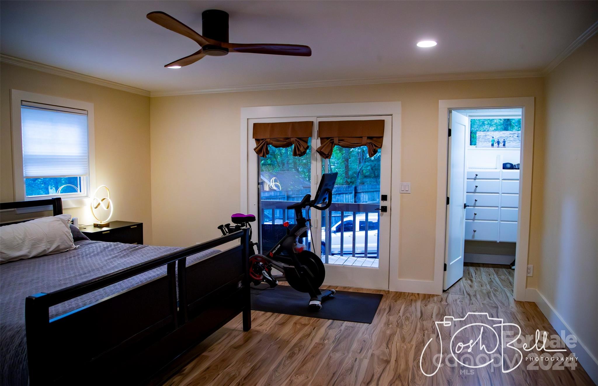 6 Raintree Lane Property Photo 18