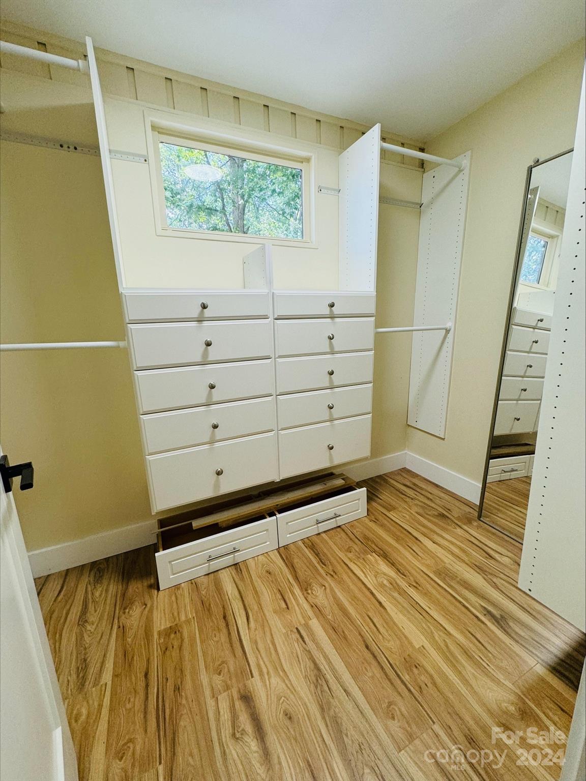 6 Raintree Lane Property Photo 20
