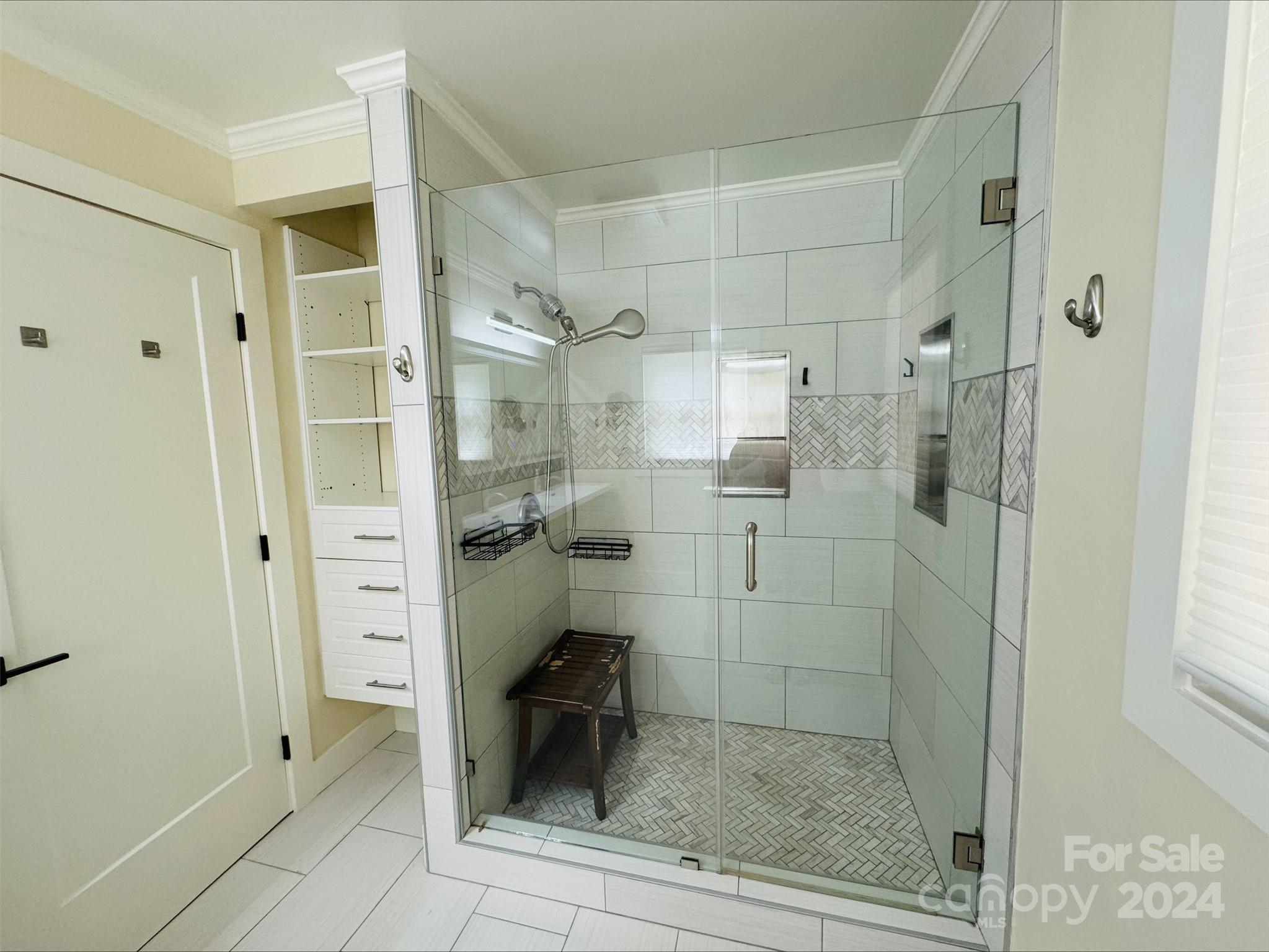 6 Raintree Lane Property Photo 21