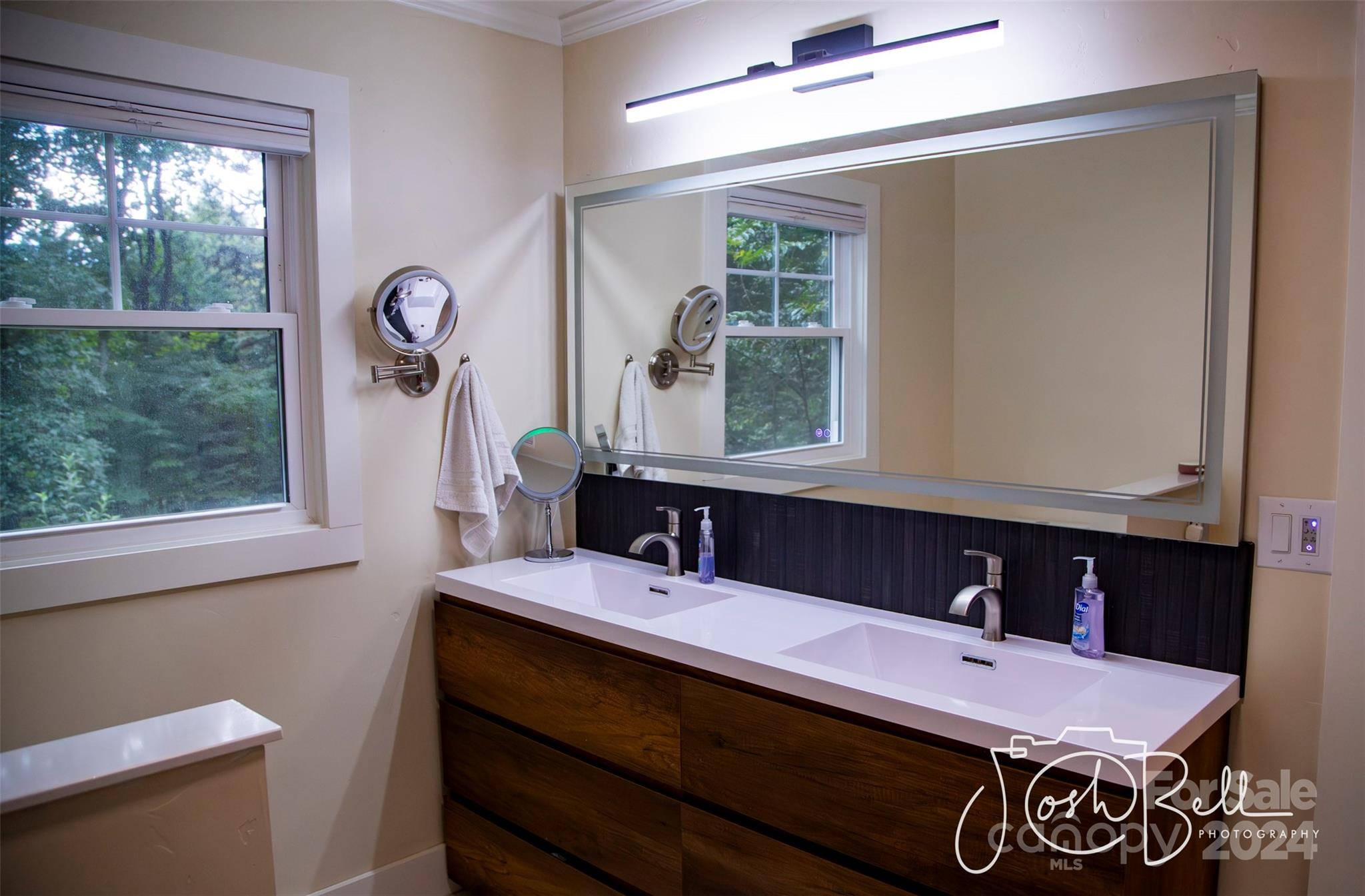 6 Raintree Lane Property Photo 24