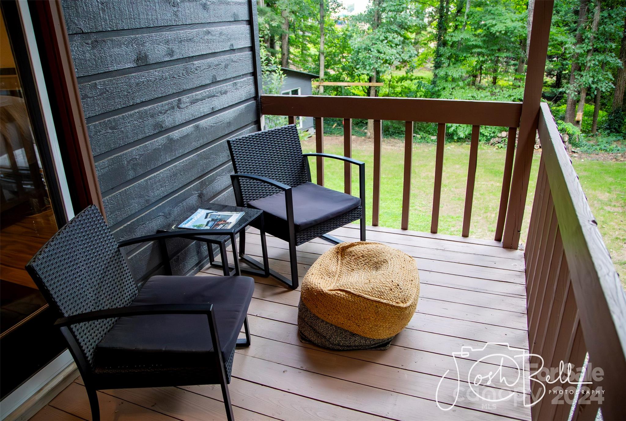 6 Raintree Lane Property Photo 25