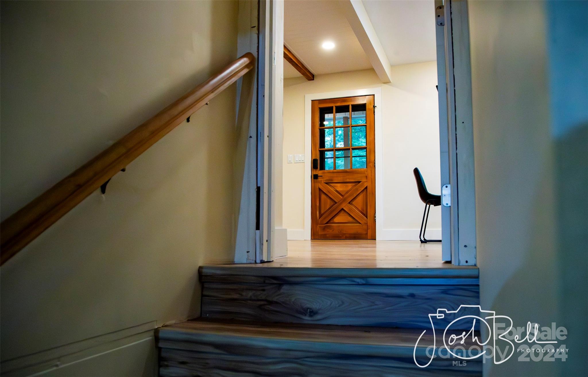 6 Raintree Lane Property Photo 26