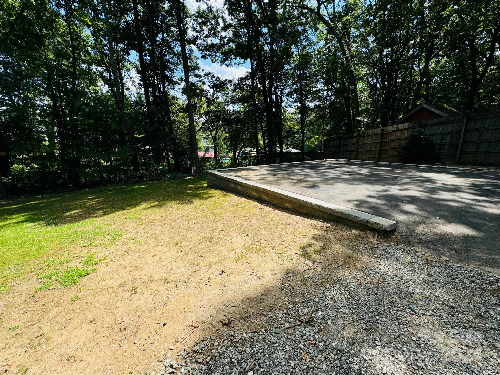 6 Raintree Lane Property Photo 40