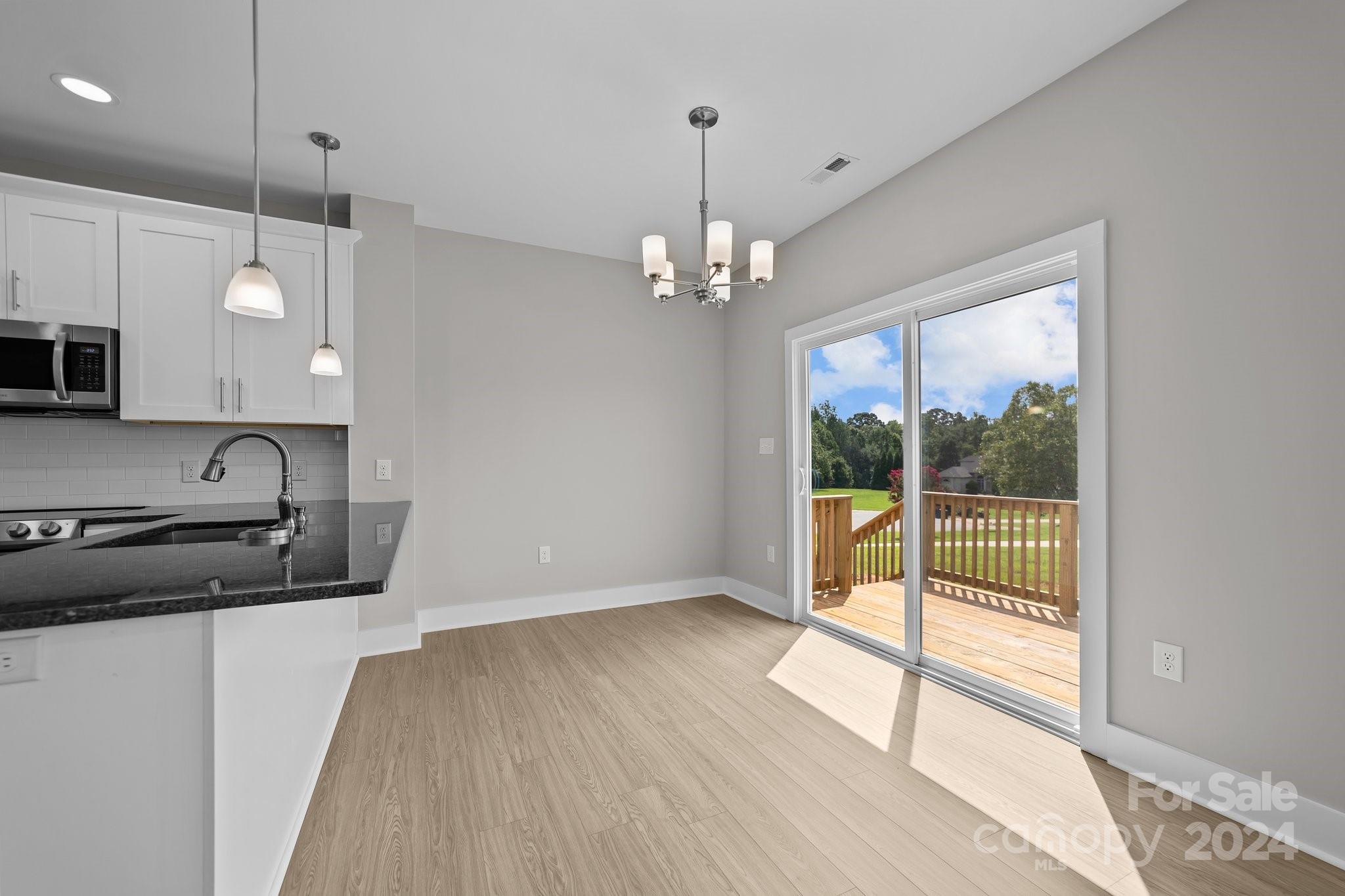 103 Dublin Court Property Photo 8