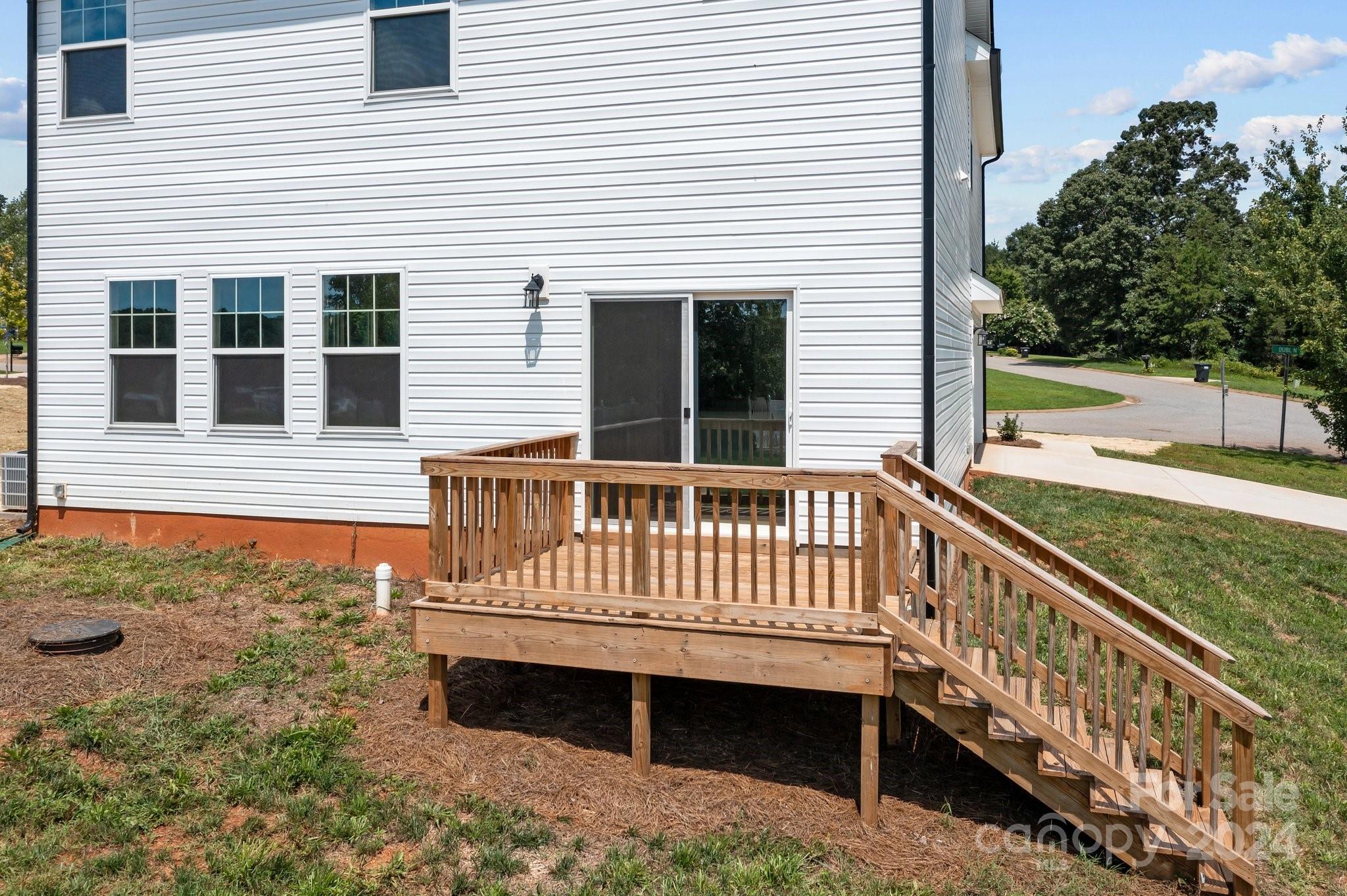 103 Dublin Court Property Photo 24