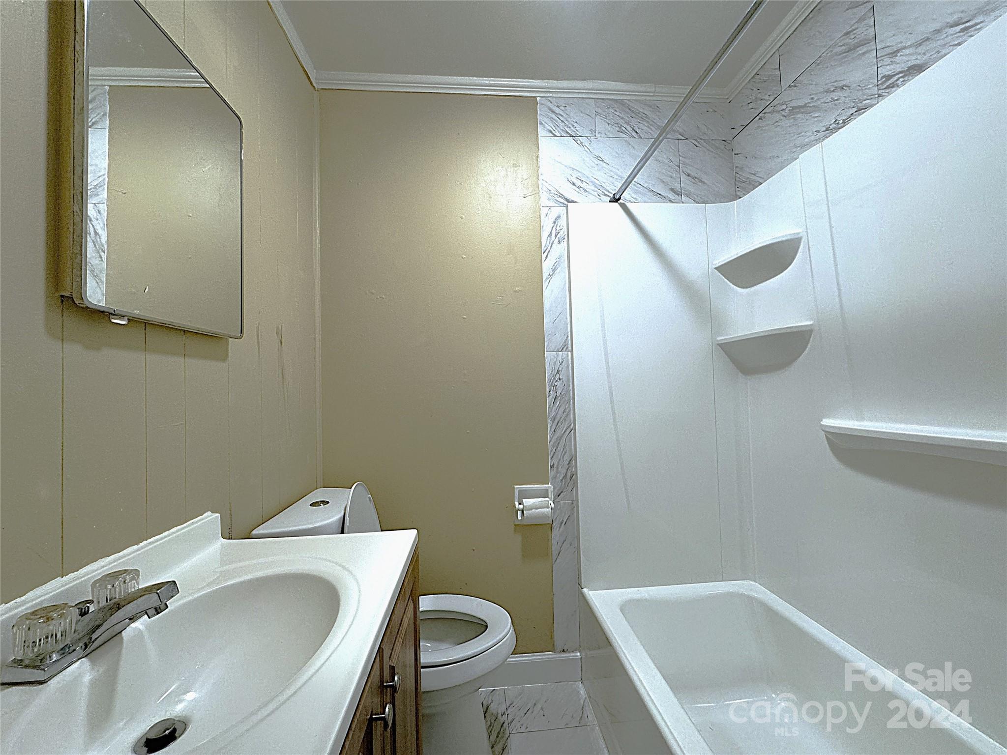 440 Frank Drive Property Photo 14