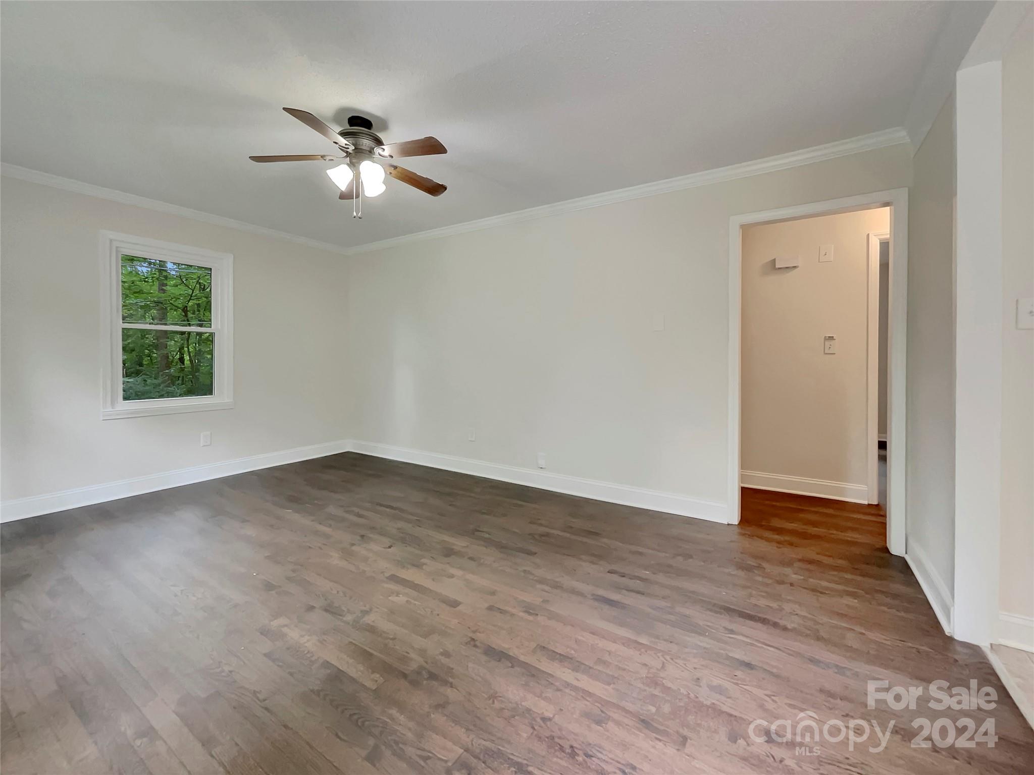 518 California Circle Property Photo 8
