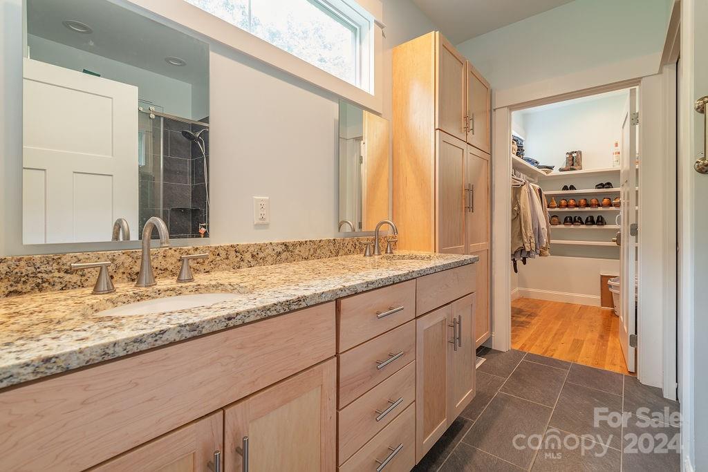 406 Kessler Place Property Photo 17