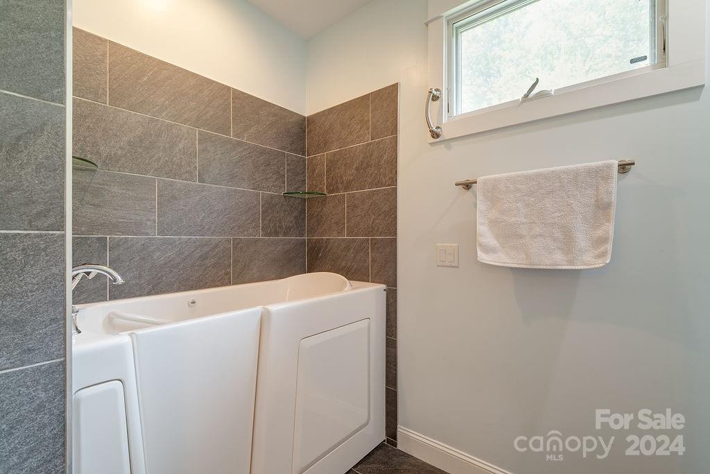 406 Kessler Place Property Photo 21