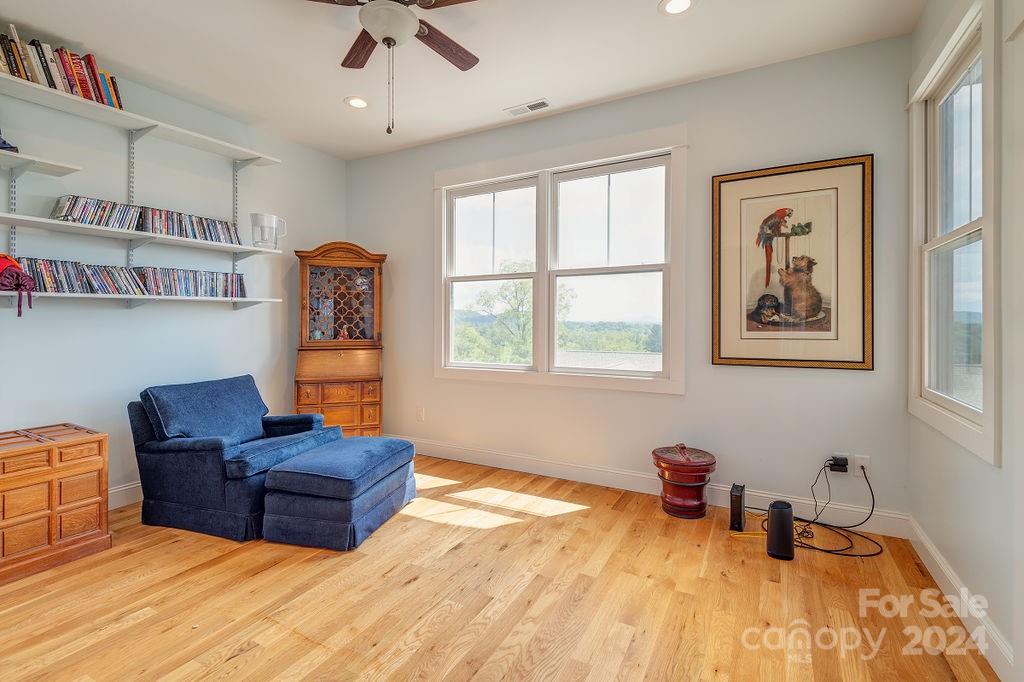 406 Kessler Place Property Photo 23