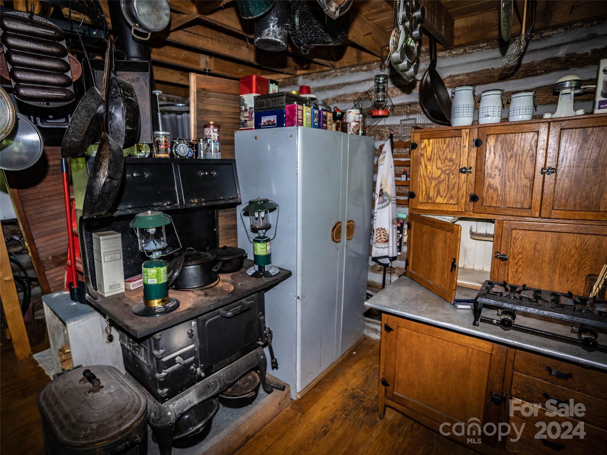 1001 Mountain Glen Road Property Photo 21