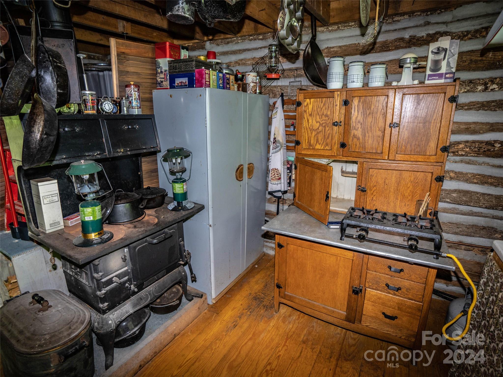1001 Mountain Glen Road Property Photo 22