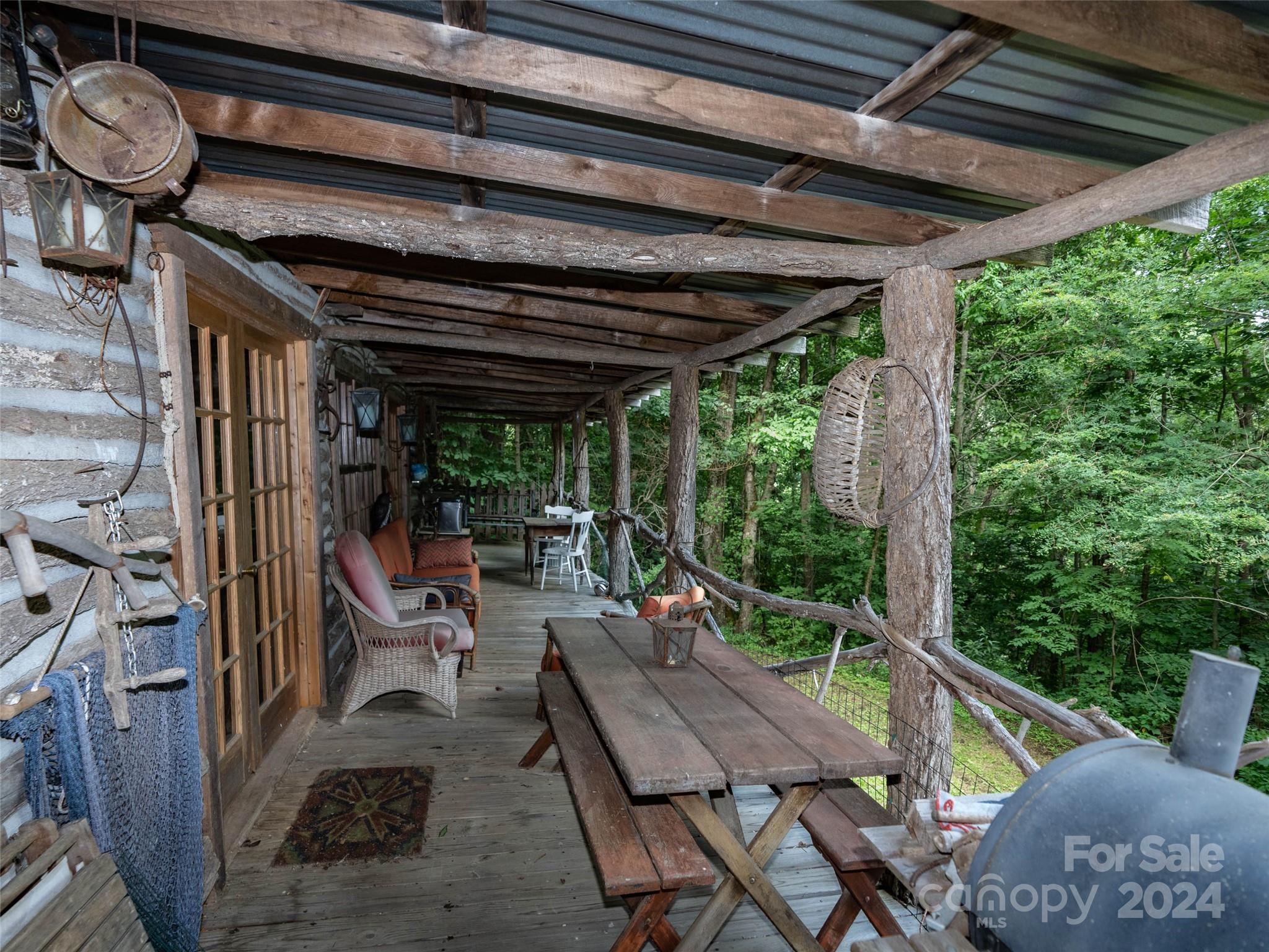 1001 Mountain Glen Road Property Photo 25