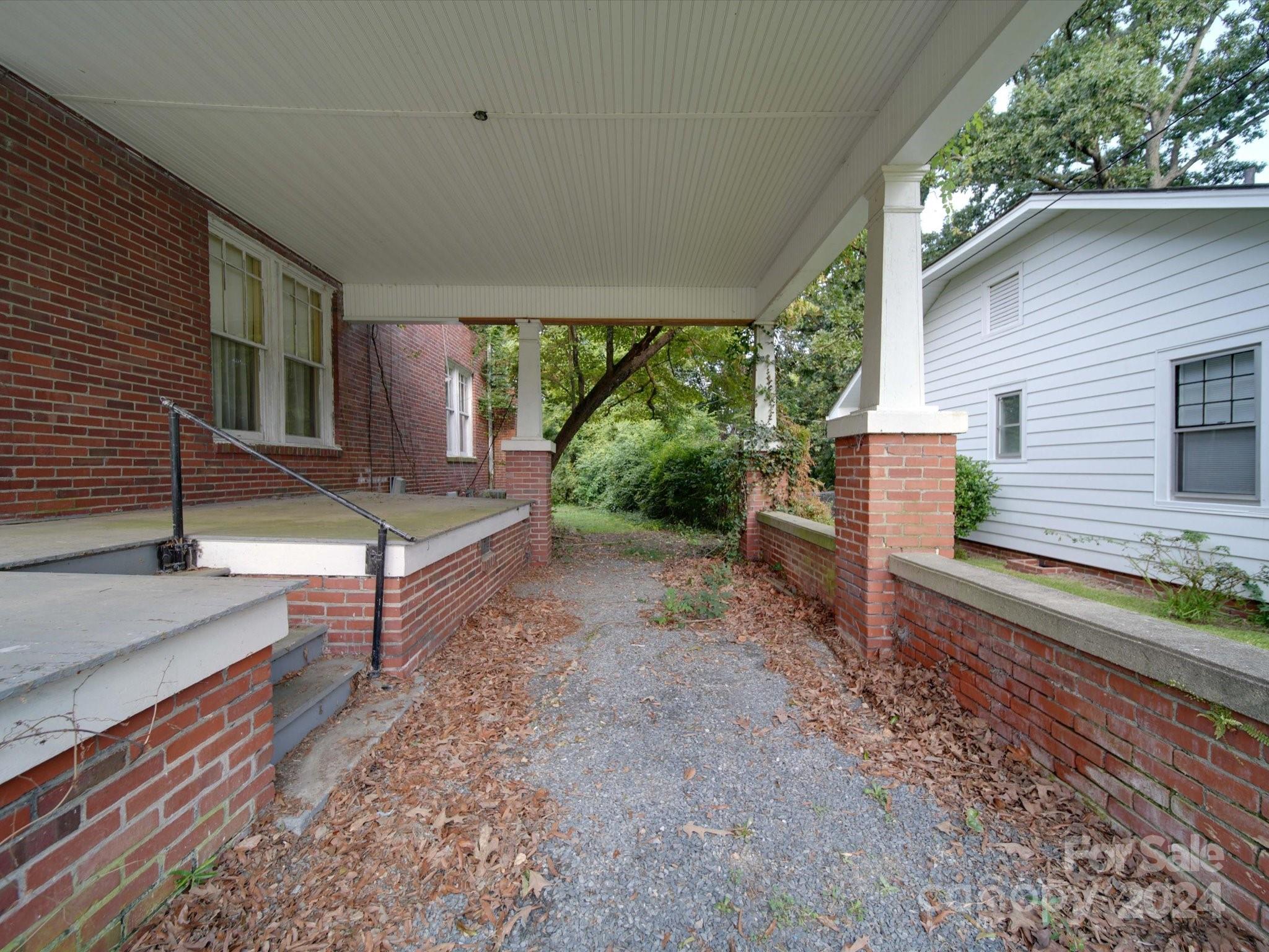 222 Leak Avenue Property Photo 46