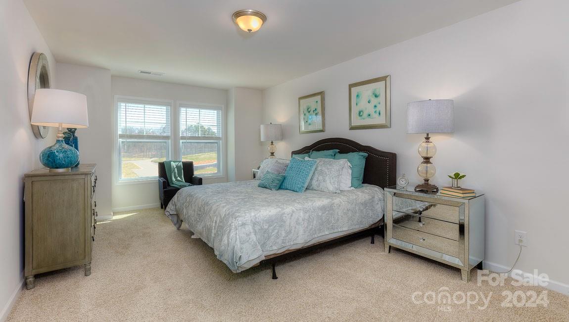 300 Creekview Road Property Photo 17