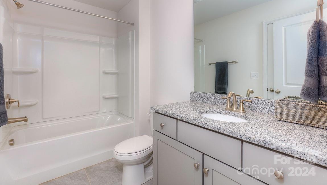 300 Creekview Road Property Photo 24