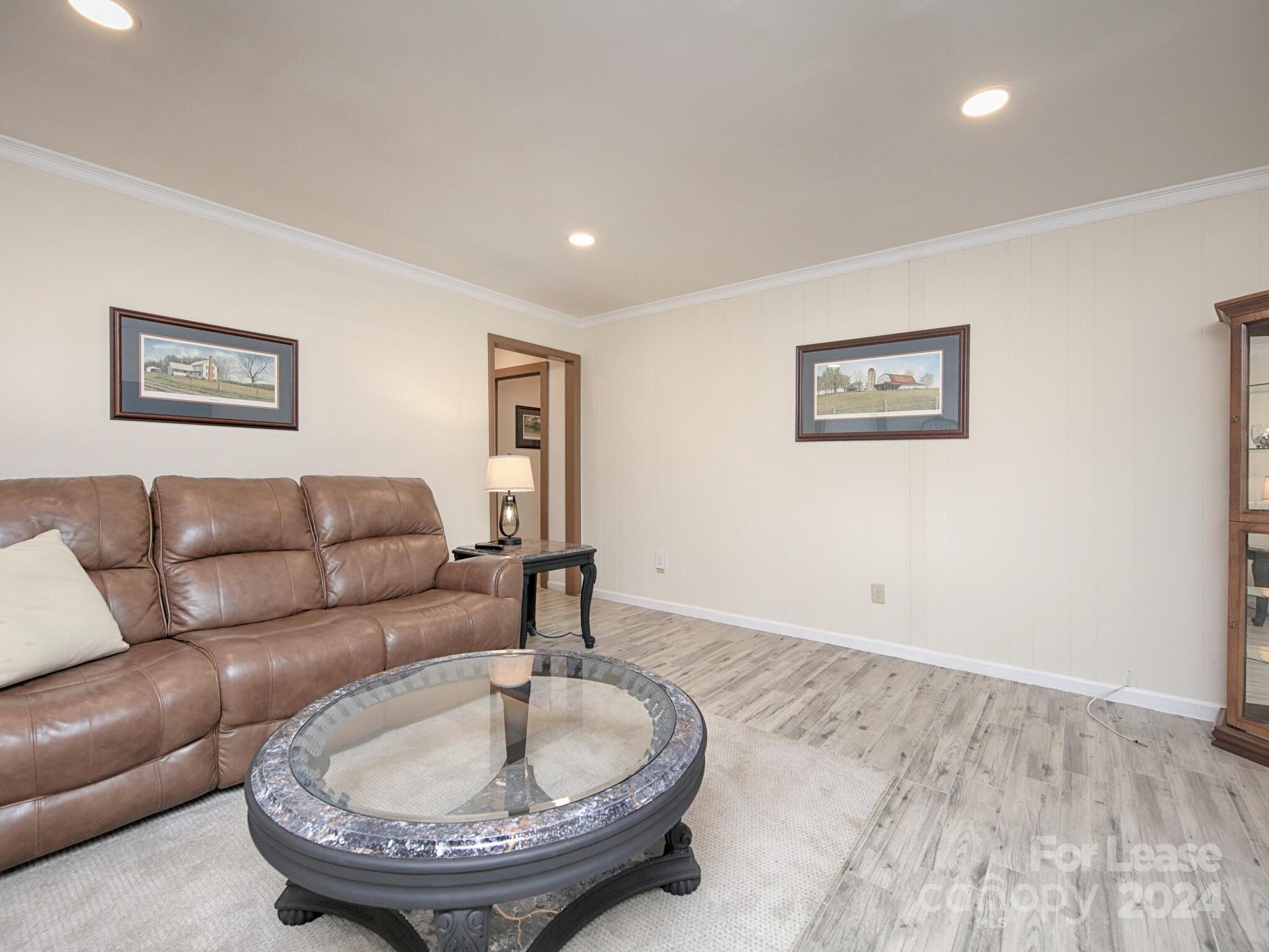 177 Goodman Road Unit A Property Photo 2