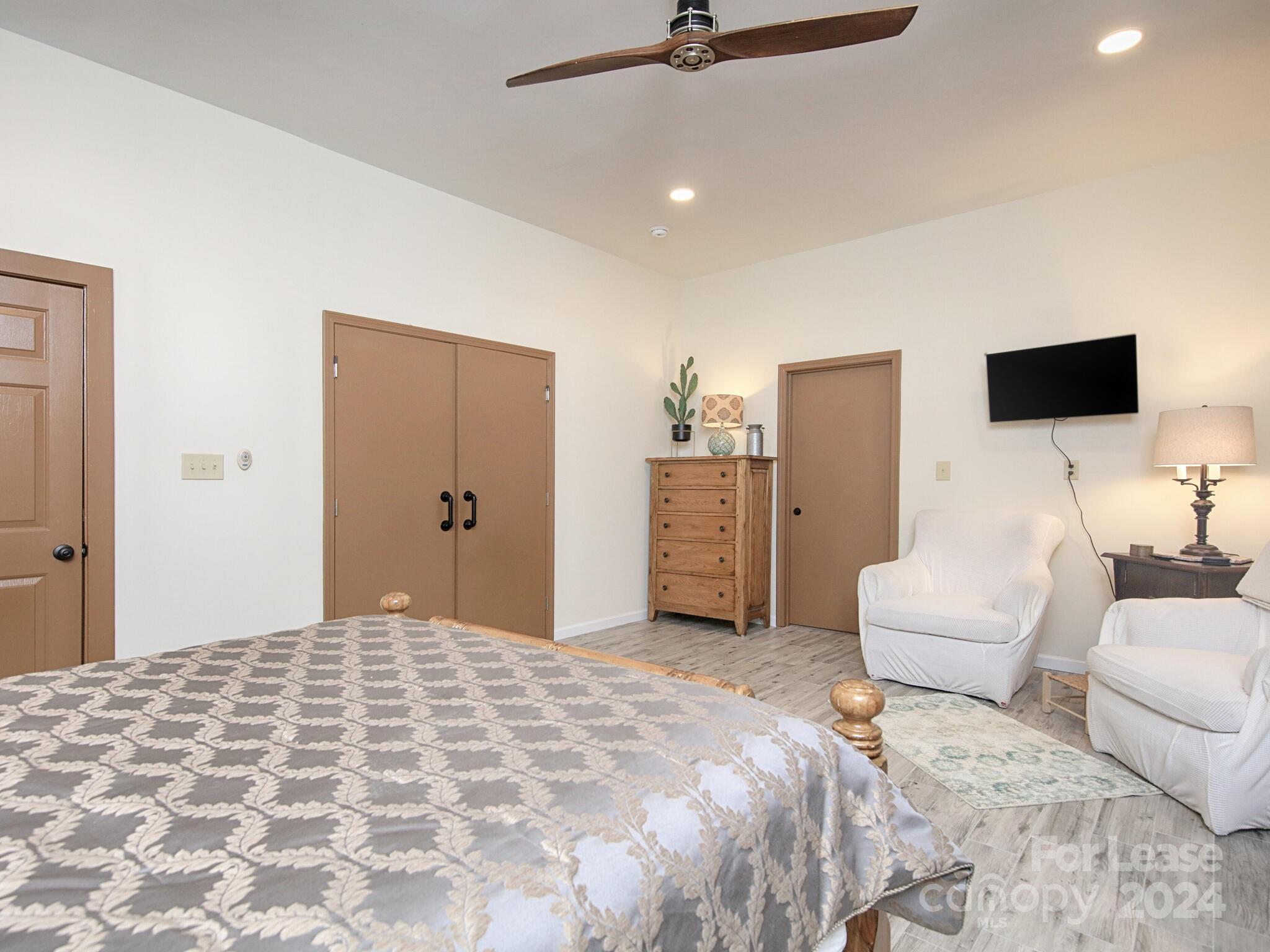 177 Goodman Road Unit A Property Photo 6
