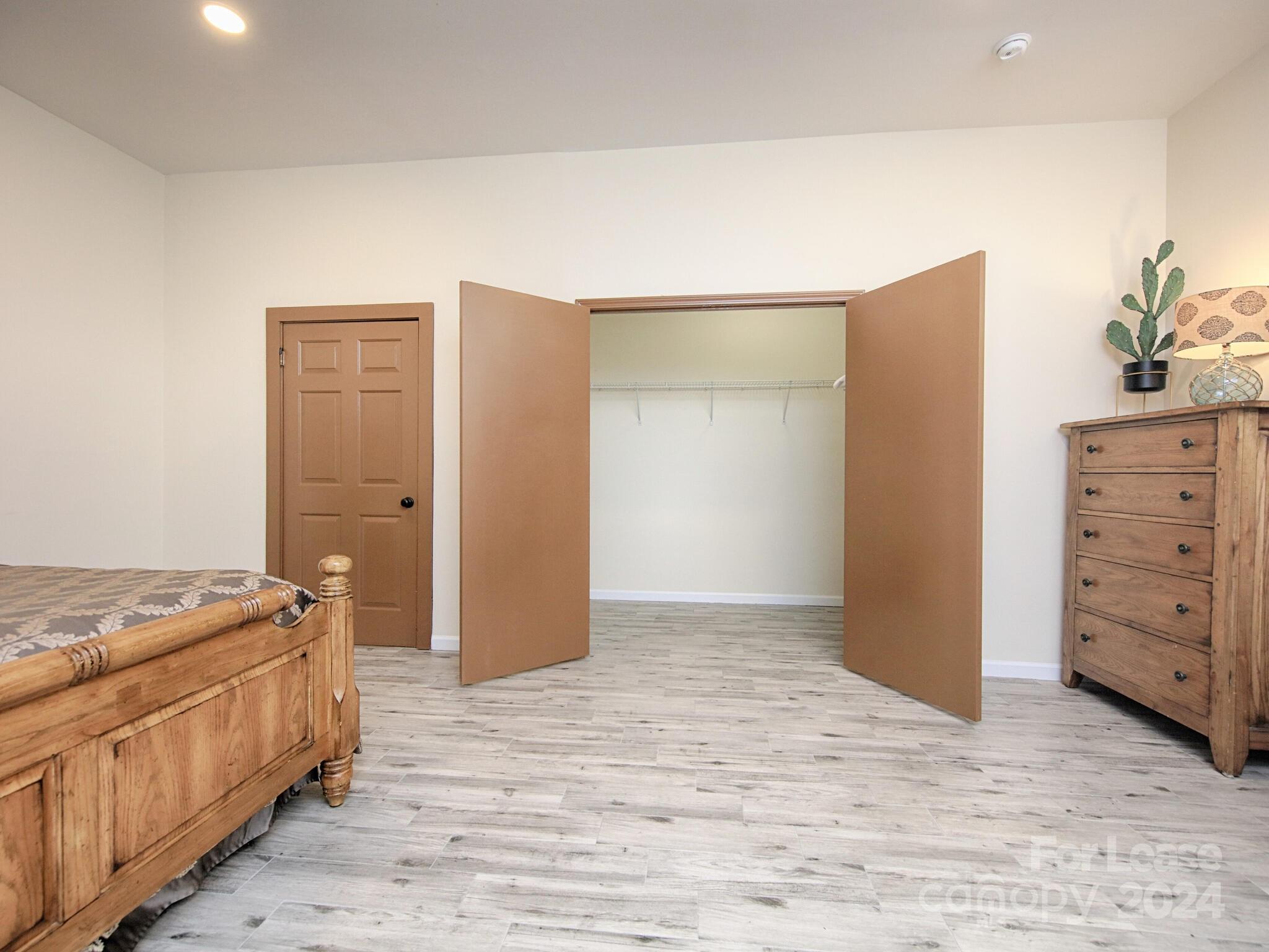 177 Goodman Road Unit A Property Photo 7