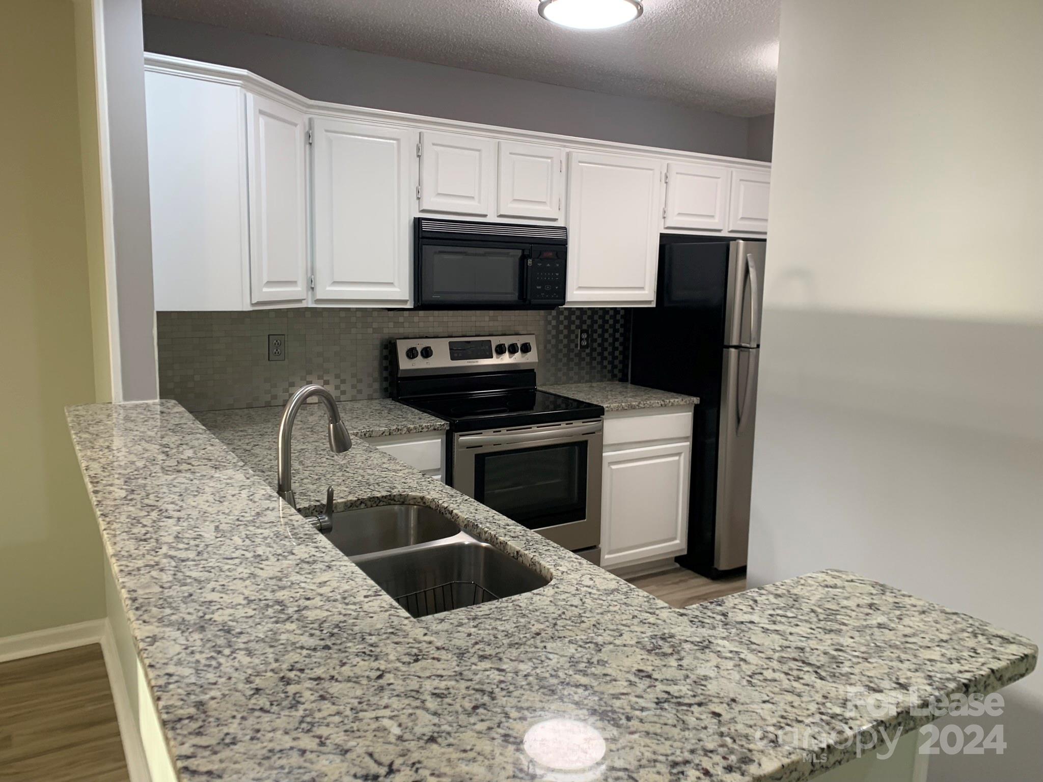 642 Portside Drive Property Photo 11