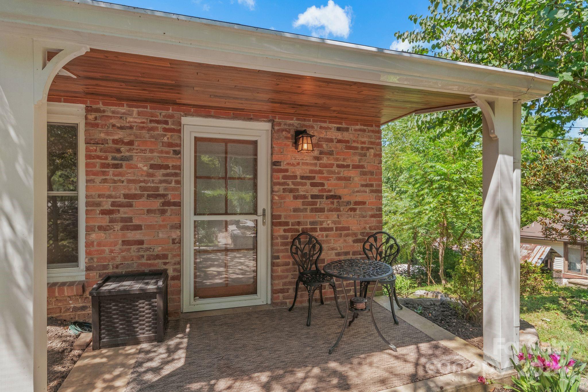 74 Lakeside Drive Property Photo 3