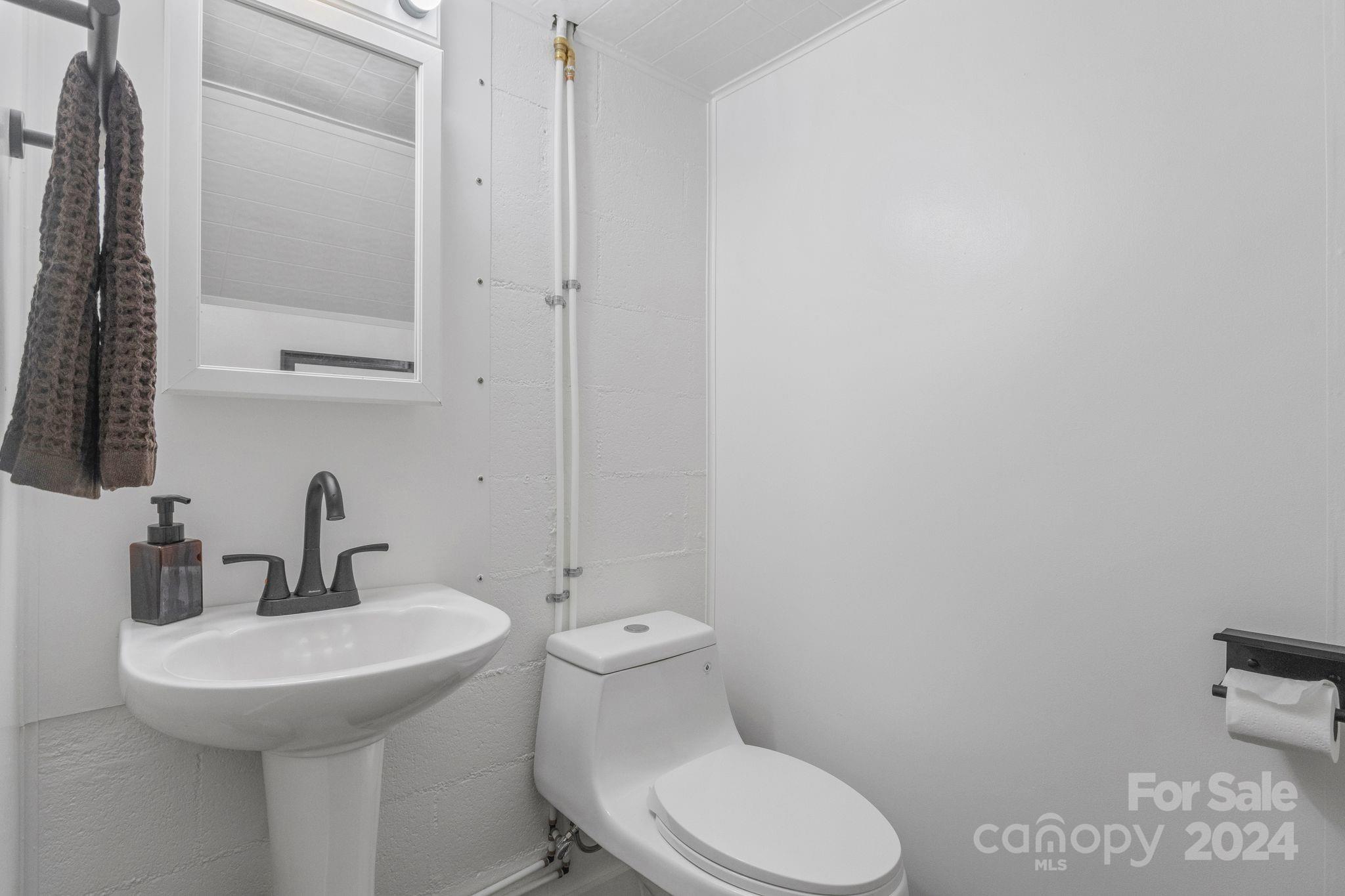 74 Lakeside Drive Property Photo 33