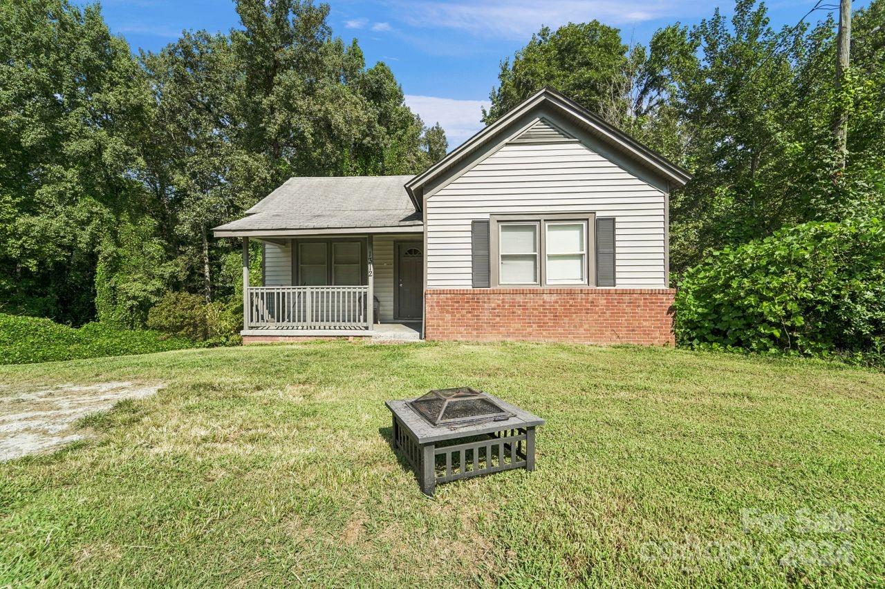 1400 Mooresville Road Property Photo 1