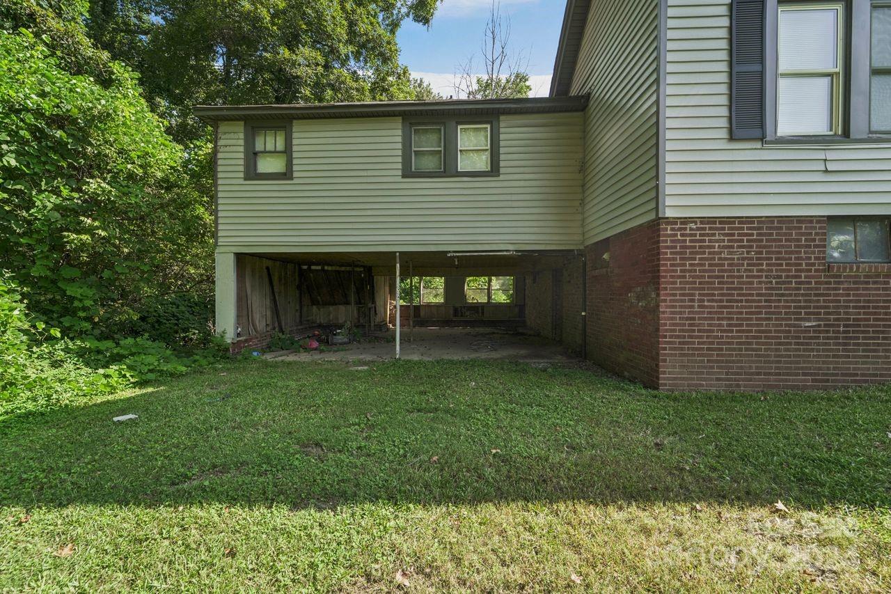 1400 Mooresville Road Property Photo 28