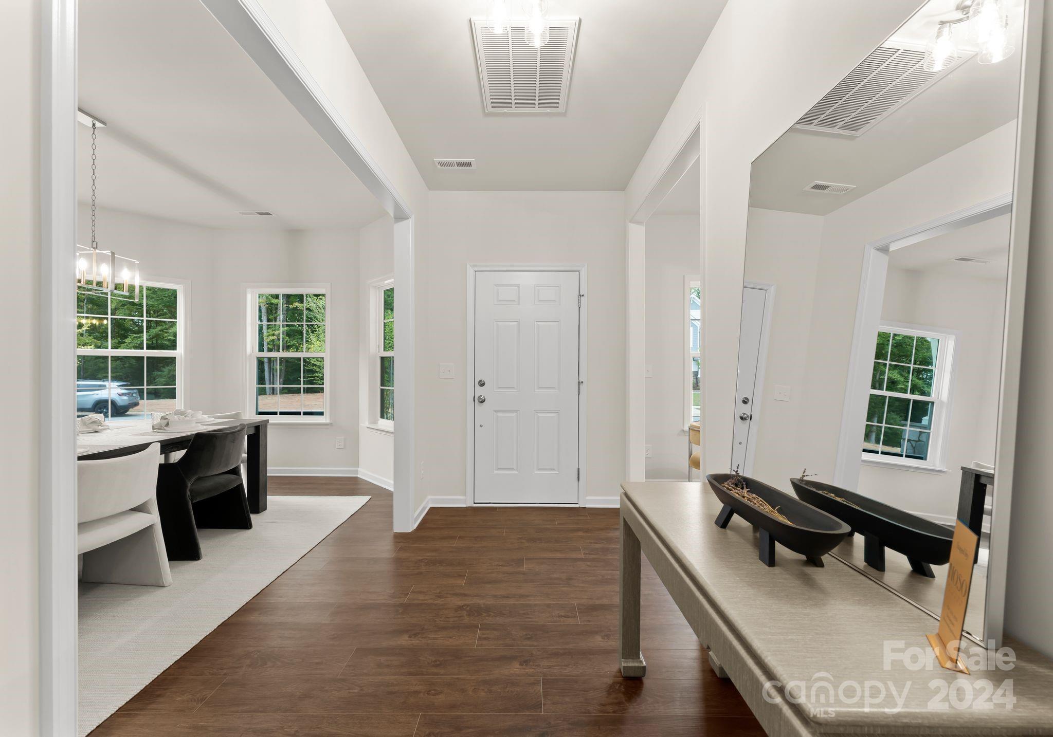 6034 Jepson Court Property Photo 3