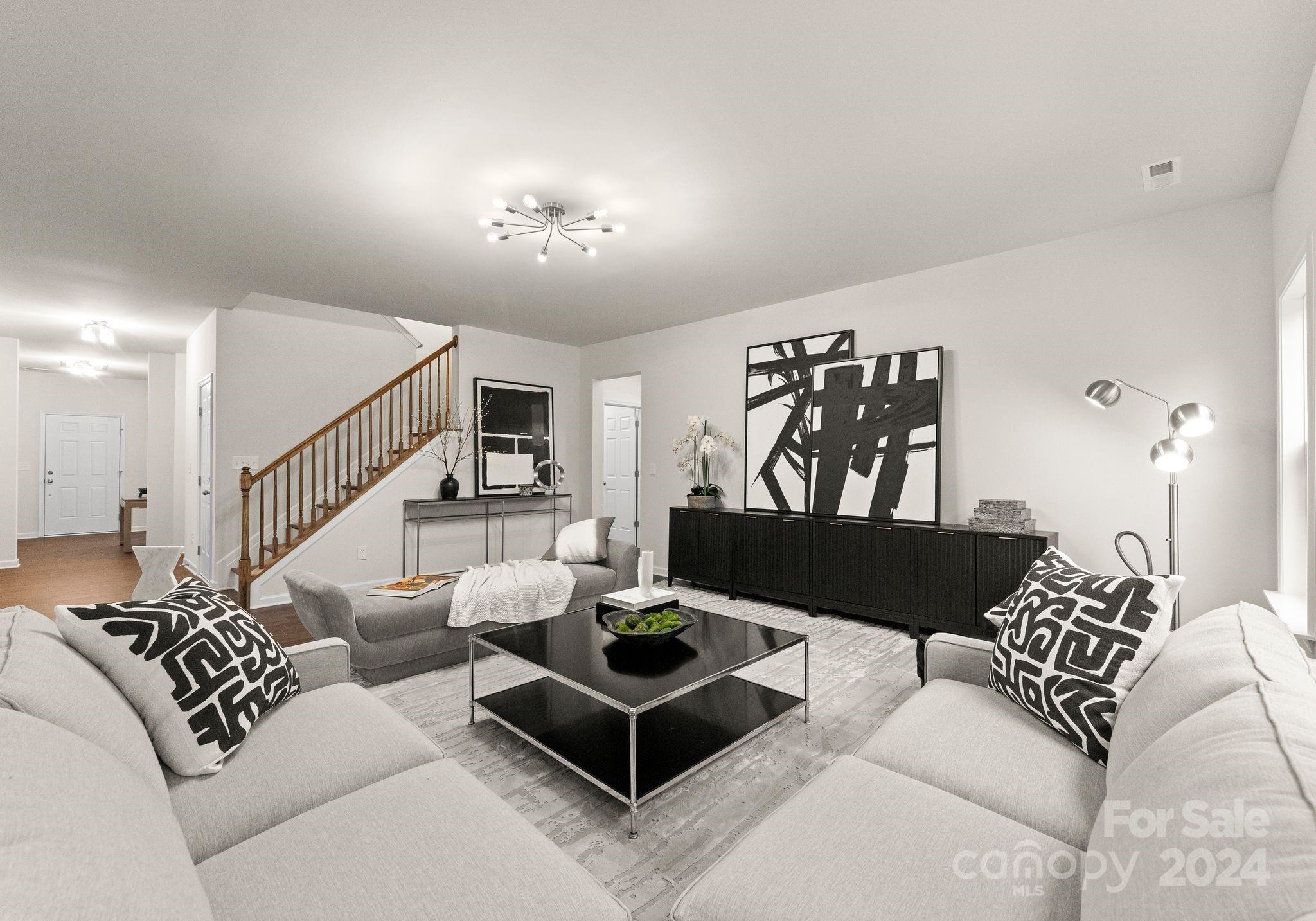 6034 Jepson Court Property Photo 8