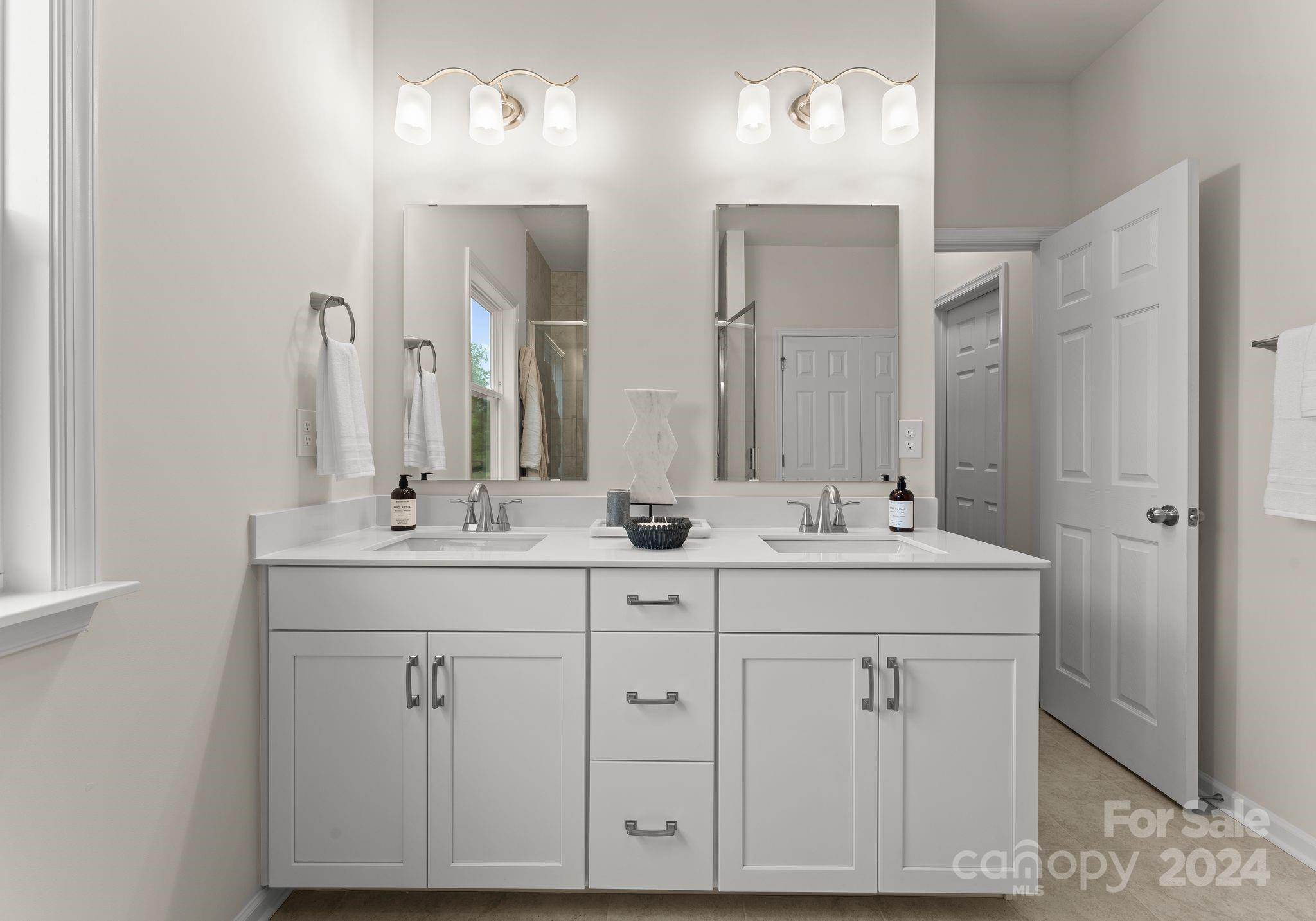 6034 Jepson Court Property Photo 26