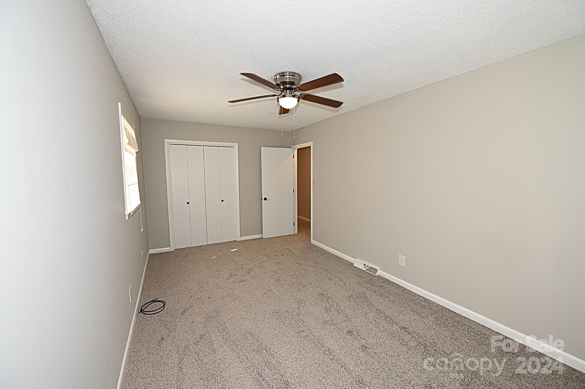 3211 Hollyhill Circle Property Photo 23