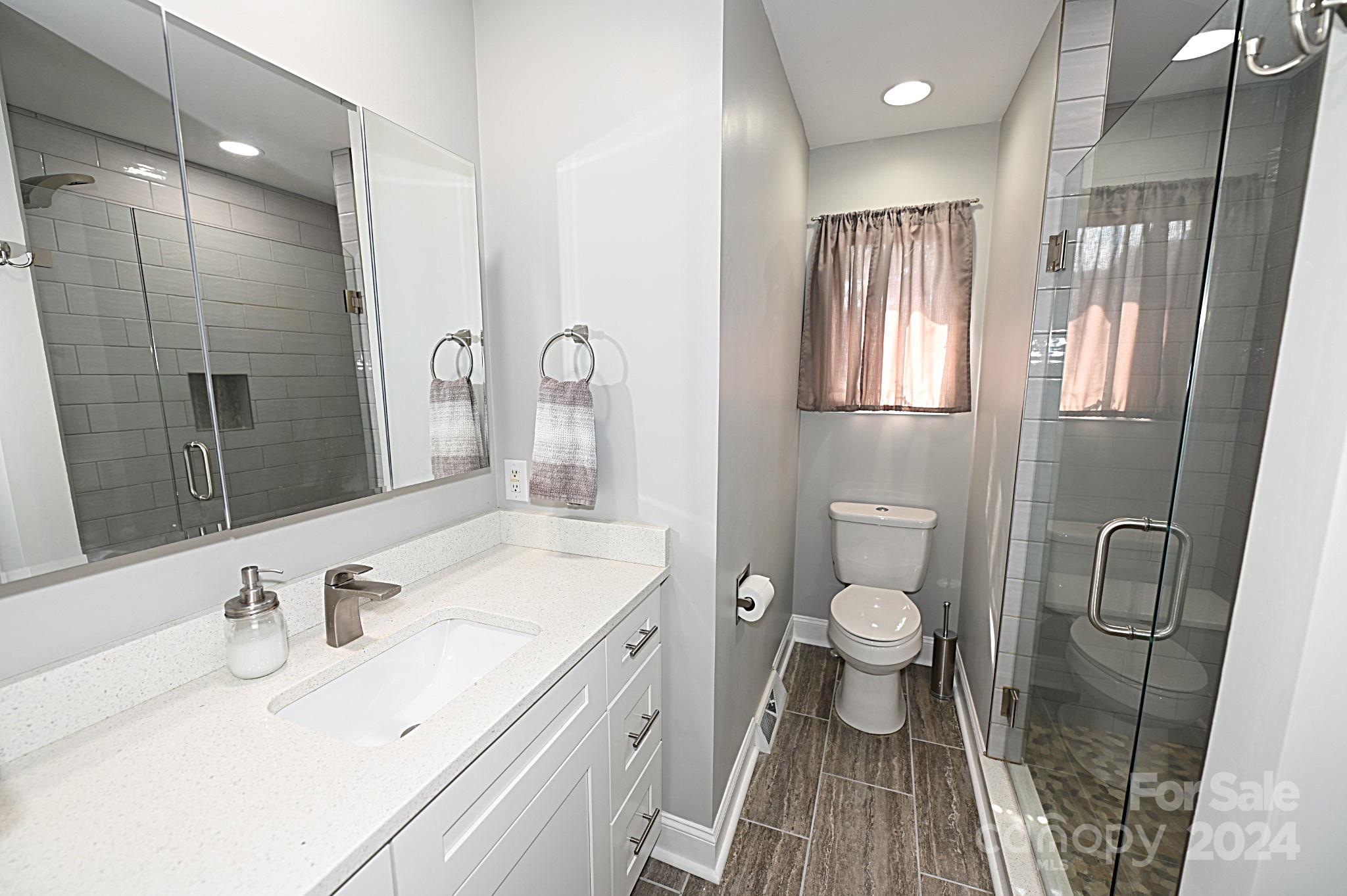 3211 Hollyhill Circle Property Photo 26