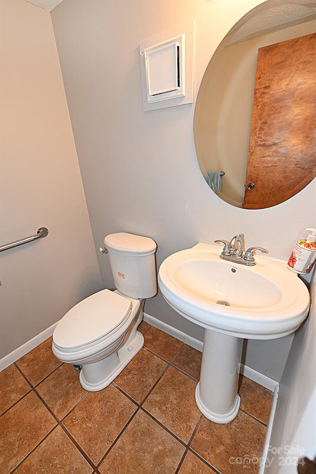 3211 Hollyhill Circle Property Photo 28