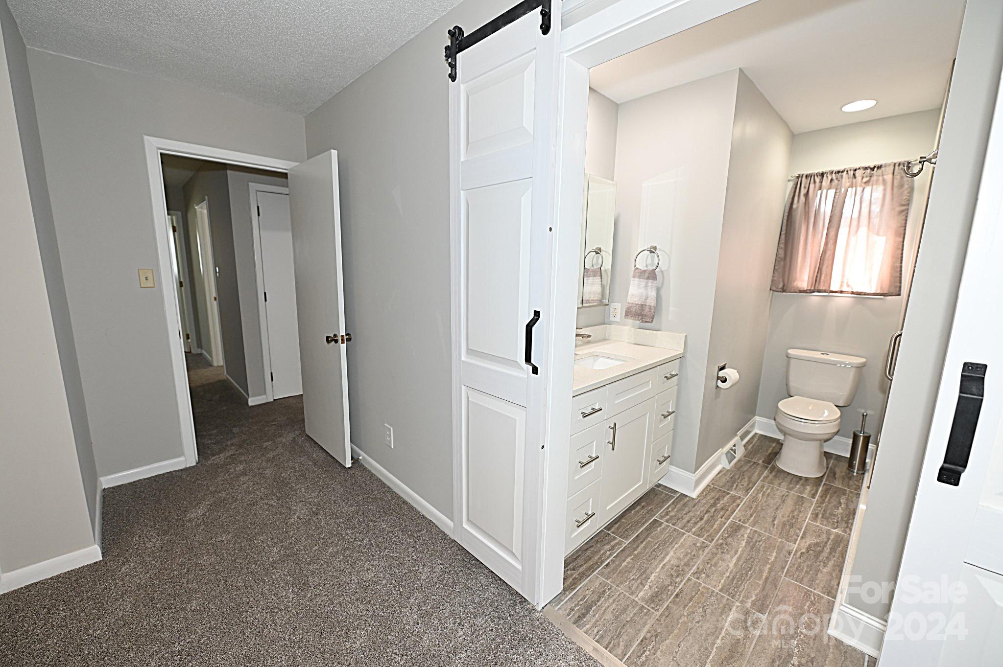 3211 Hollyhill Circle Property Photo 34