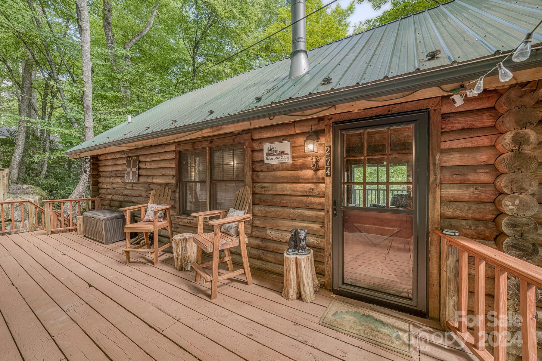 274 Hemlock Road Property Photo 3